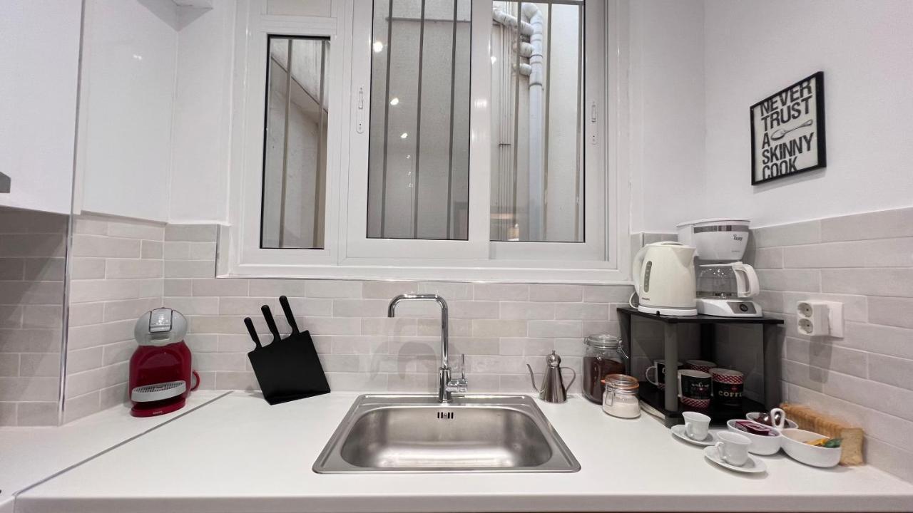 Athenian Vintage Style 2 Bdr Apartment Εξωτερικό φωτογραφία